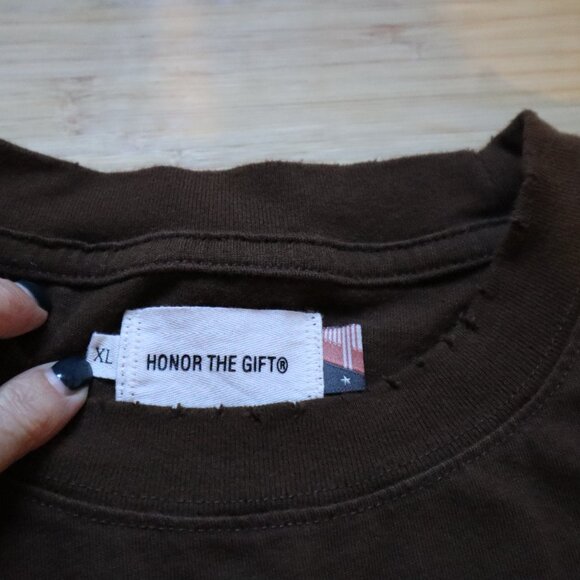 Honor The Gift Size Mens XL, chocolate brown  with black writing T-Shirt - Picture 5 of 9